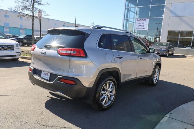 Used 2018 Jeep Cherokee Limited AWD/4WD image 14