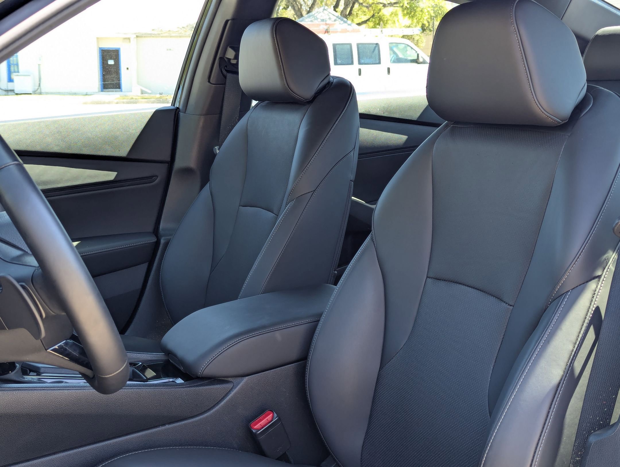 Used 2025 Honda Accord Sport image 13