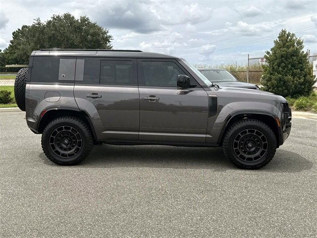 New 2025 Land Rover Defender 110 image 7