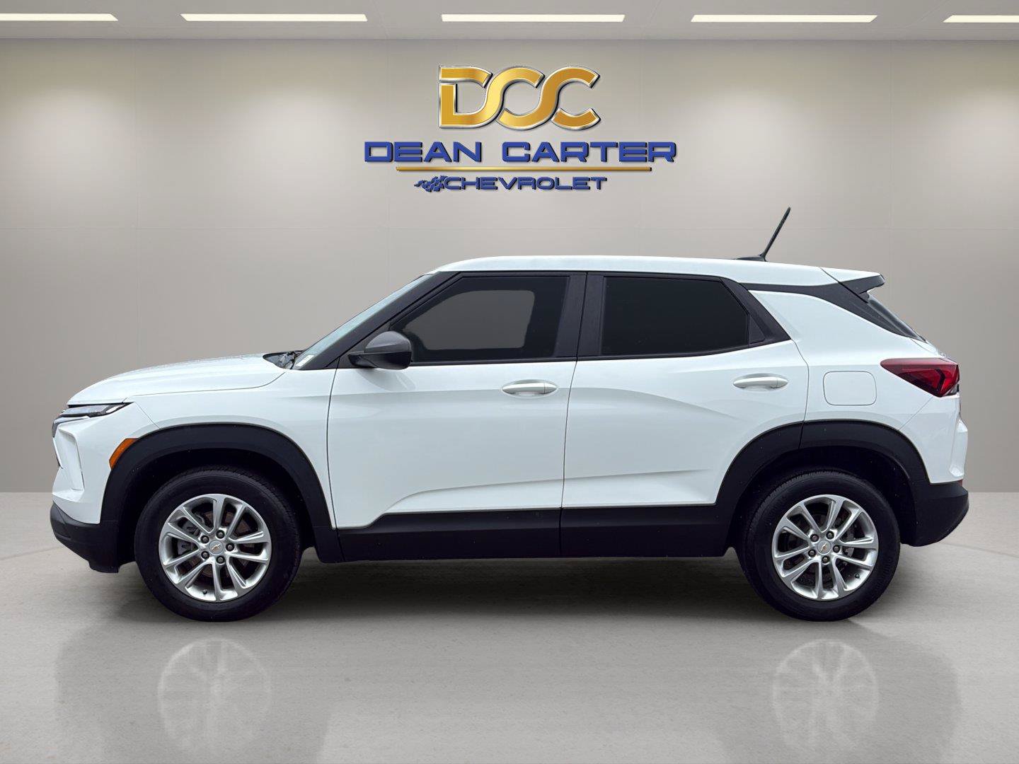 Certified 2024 Chevrolet TrailBlazer LS AWD/4WD image 2