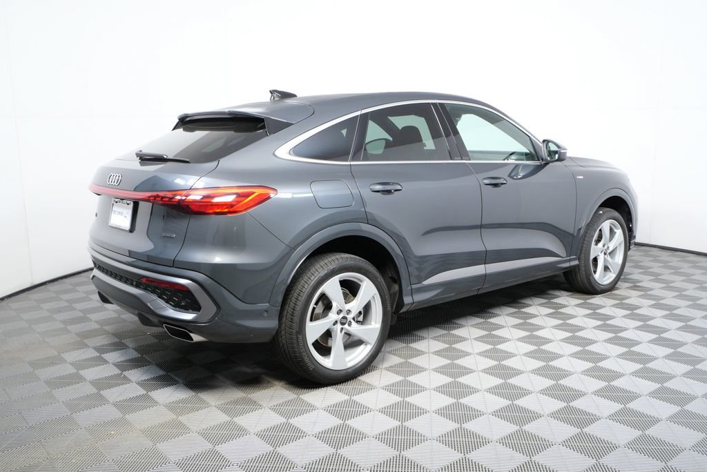 Used 2025 Audi Q5 Premium Plus w/ Premium Plus image 3