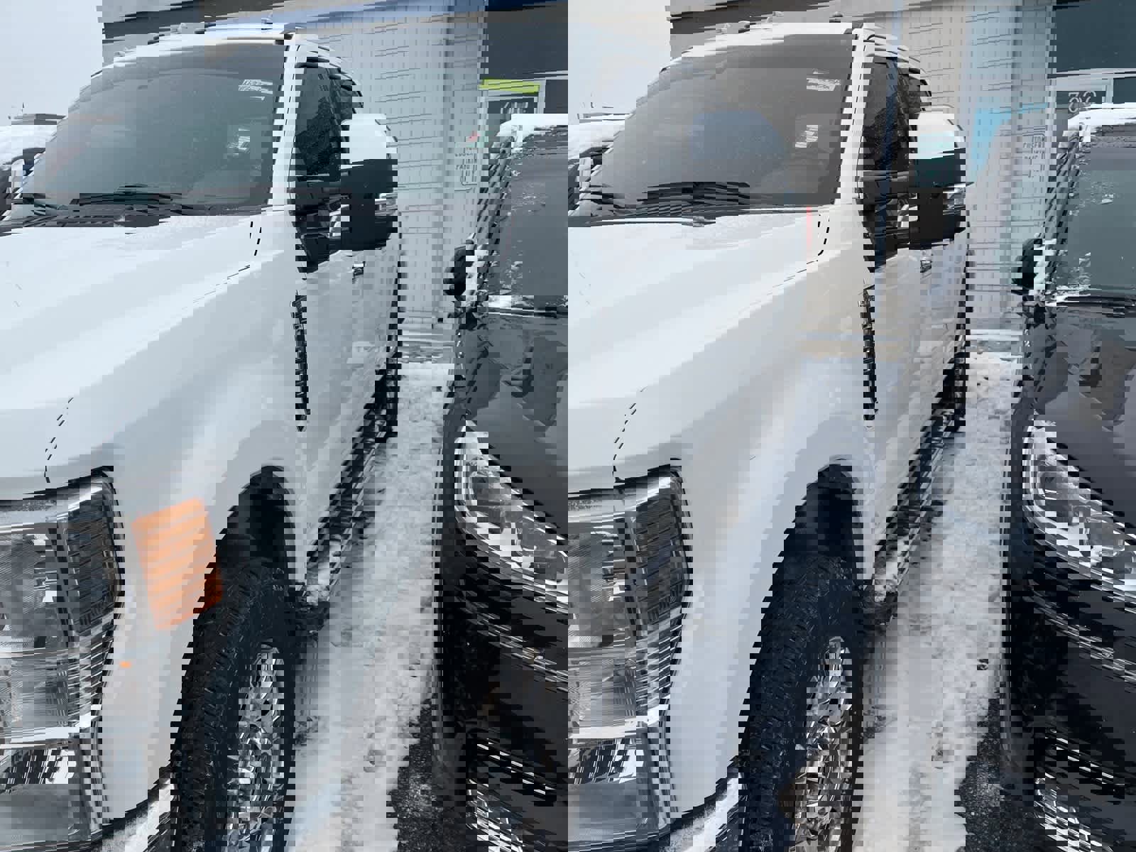 Used 2022 Ford F350 Lariat w/ Lariat Ultimate Package image 6