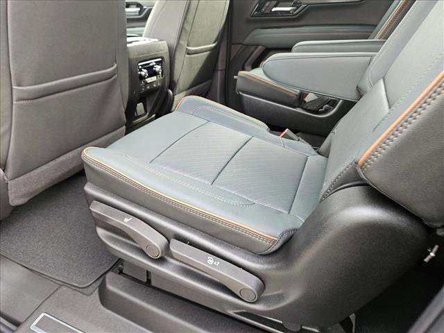 New 2026 GMC Yukon XL AT4 w/ AT4 Premium Plus Package image 15