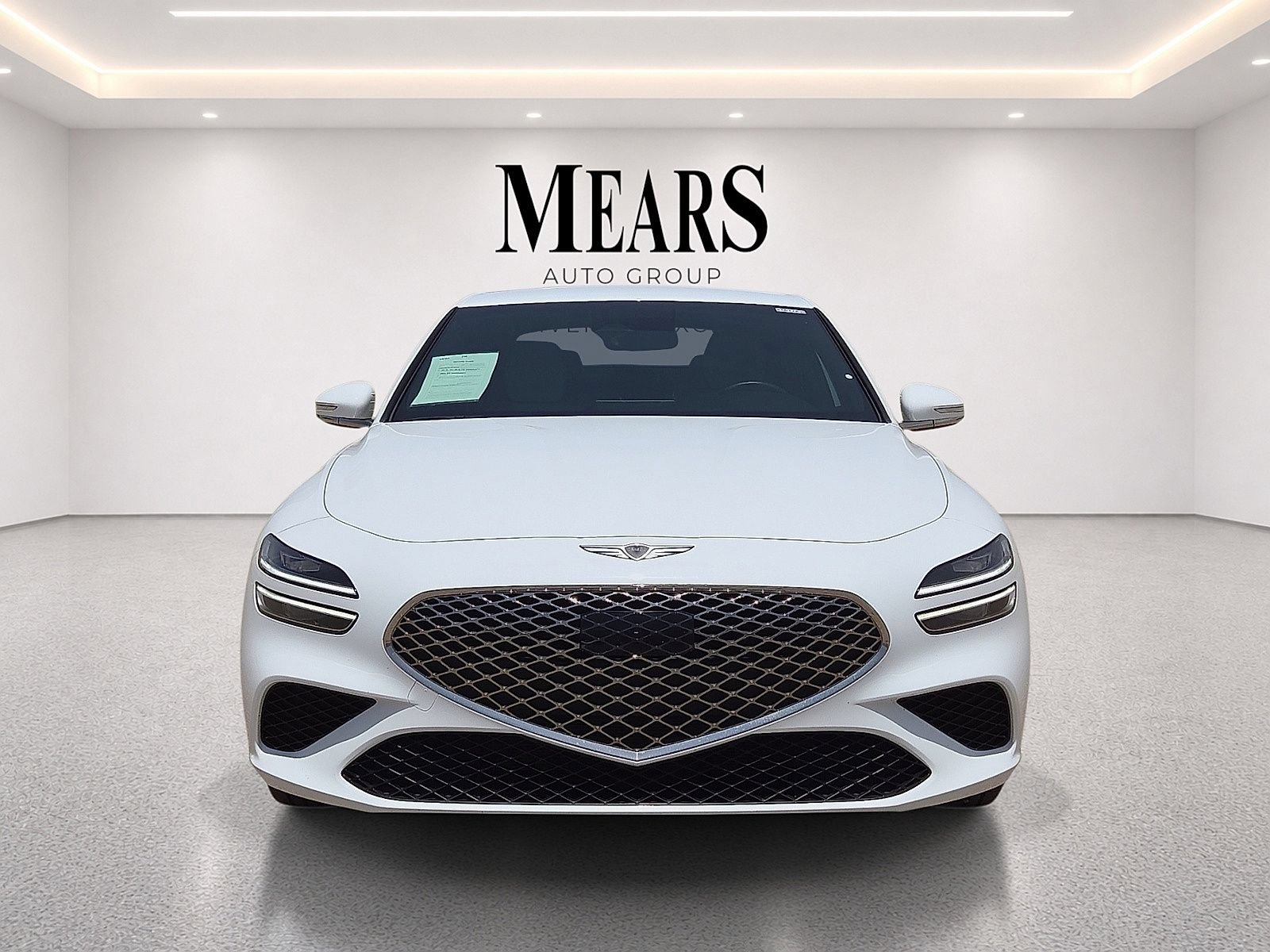 Used 2025 Genesis G70 2.5T RWD image 8