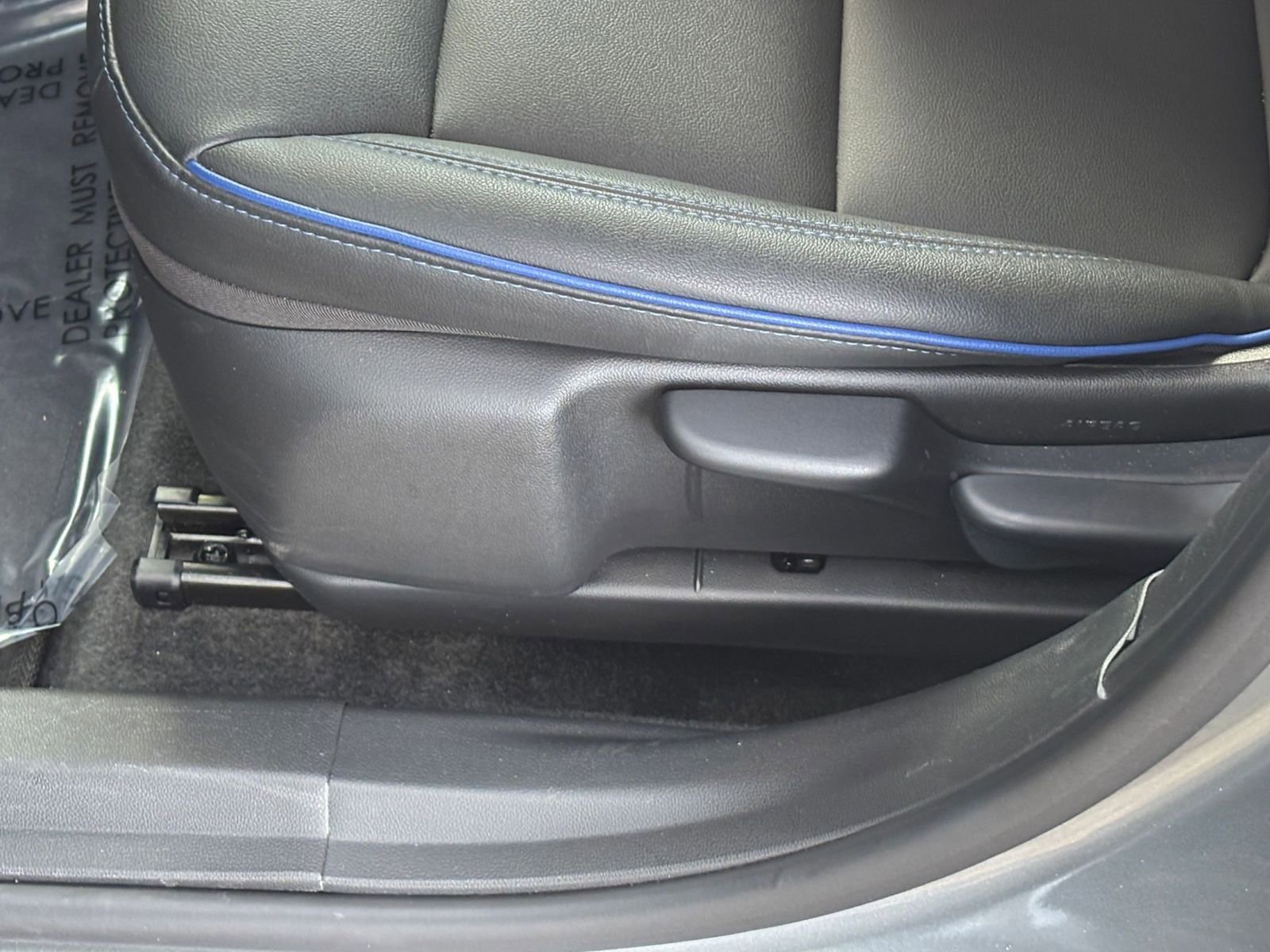 Used 2025 Buick Envista Sport Touring image 23