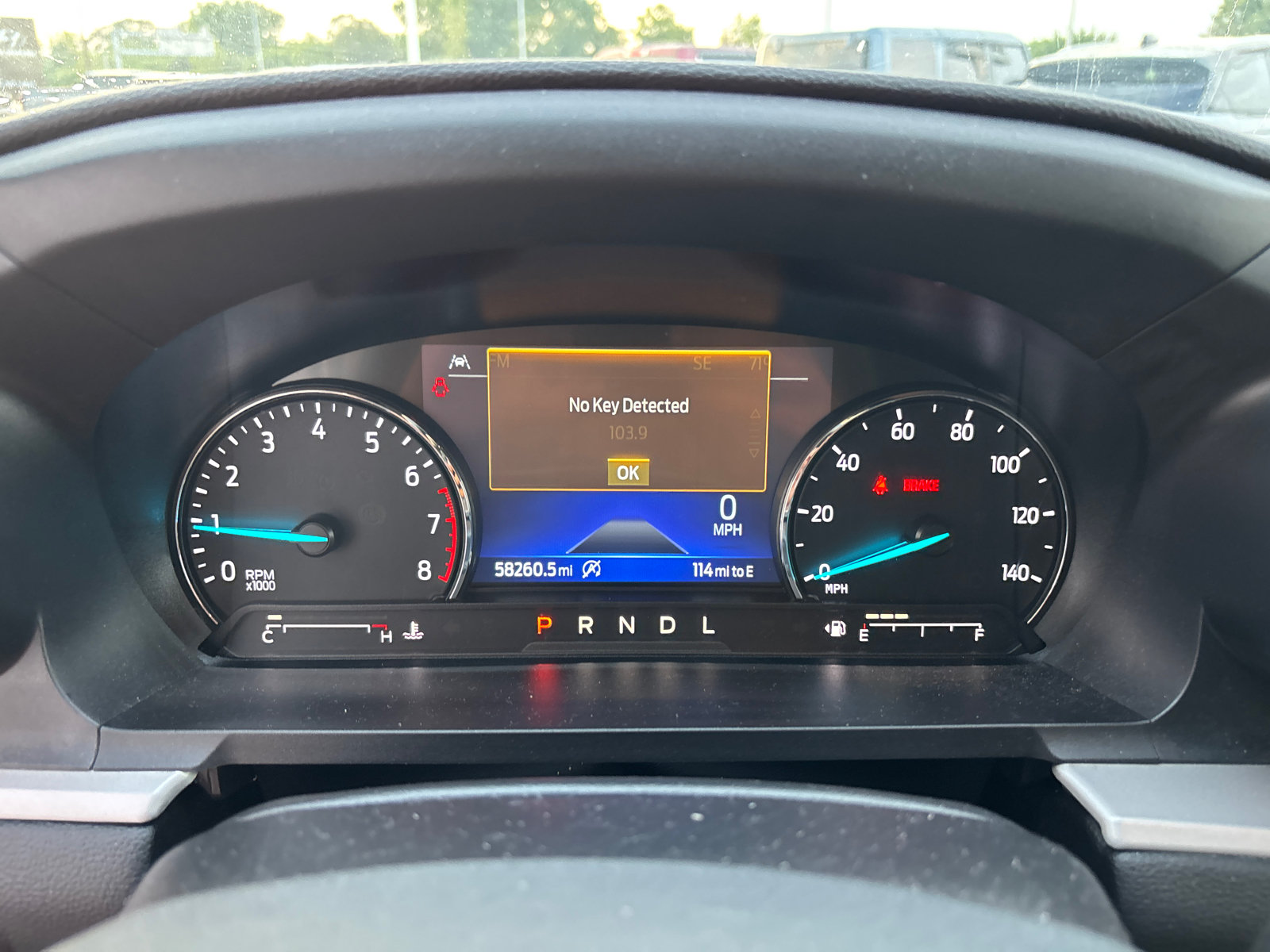 Used 2023 Ford Explorer XLT AWD/4WD image 15