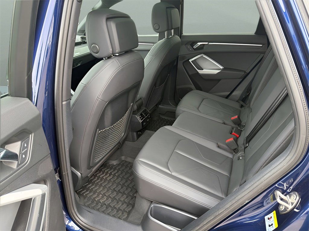 Used 2022 Audi Q3 2.0T Premium Plus w/ Premium Plus Package image 23