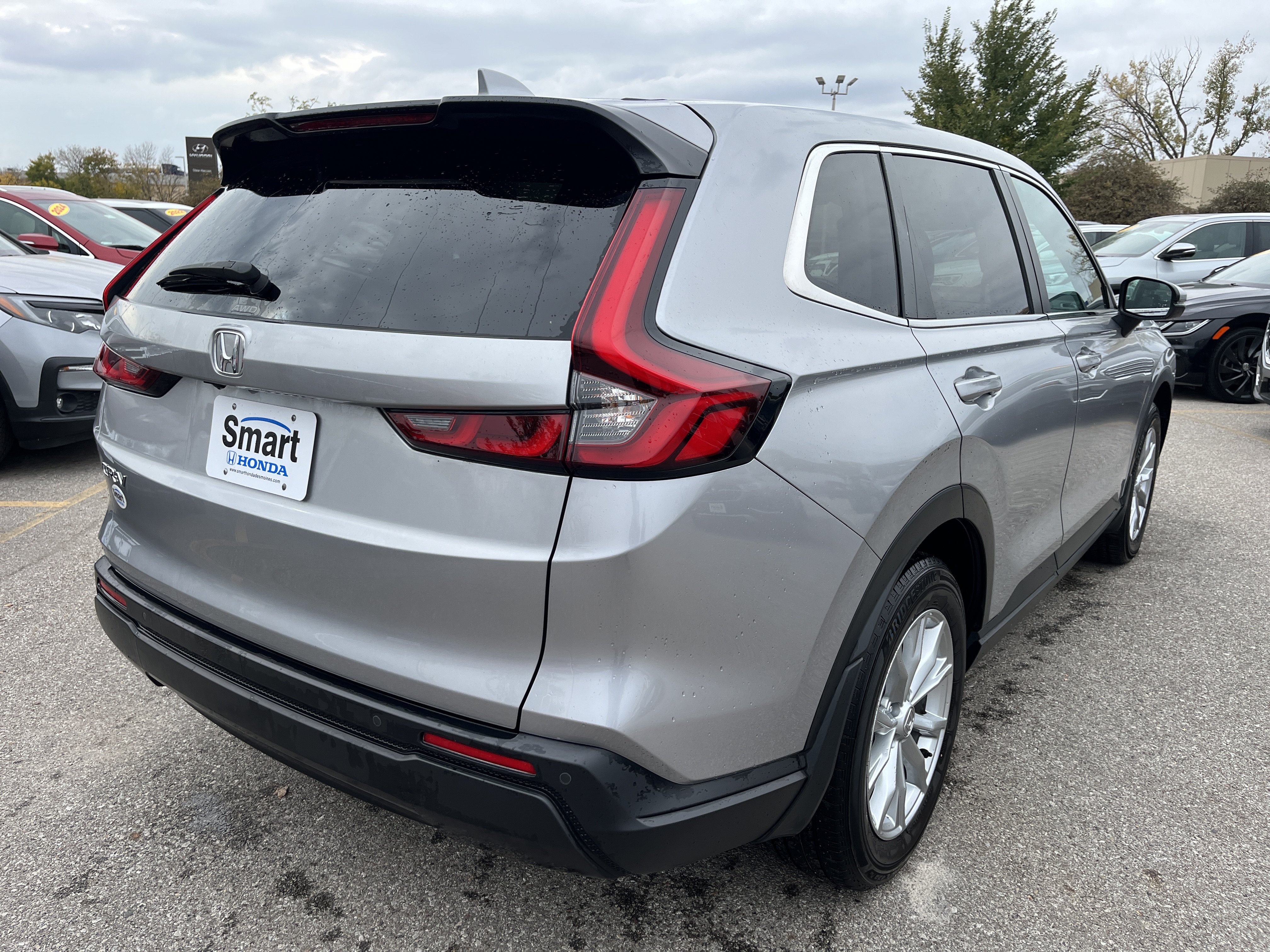 Used 2024 Honda CR-V EX-L image 3