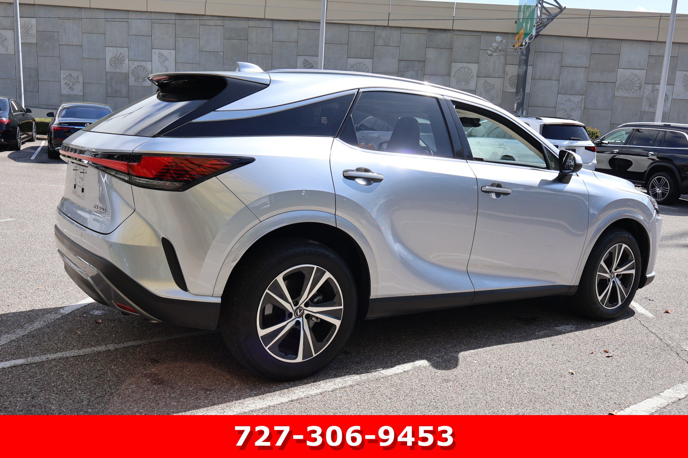 Used 2024 Lexus RX 350 Premium w/ Accessory Package (Z1) image 10
