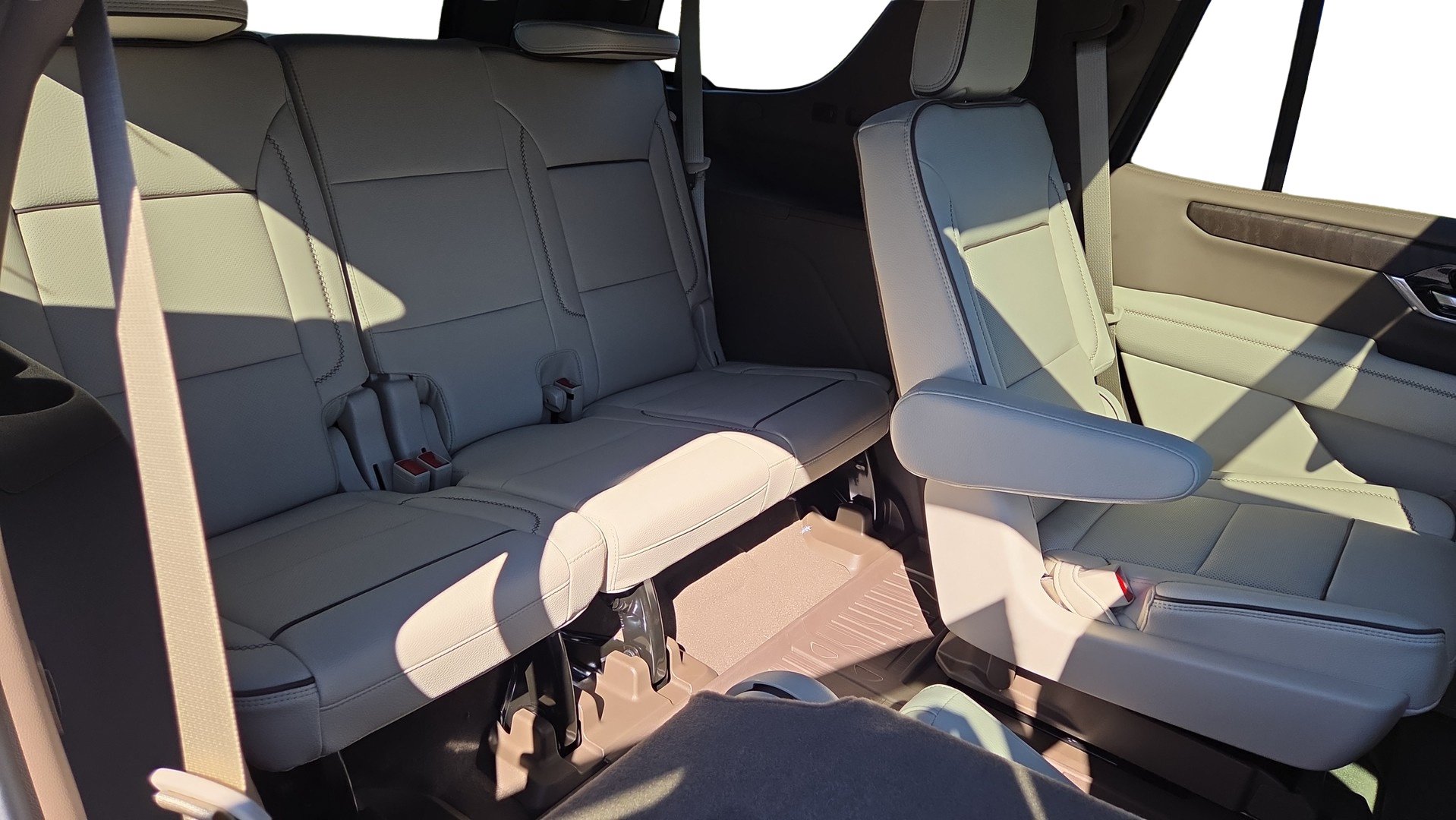 New 2026 GMC Yukon Denali w/ Denali Reserve Package RWD image 21