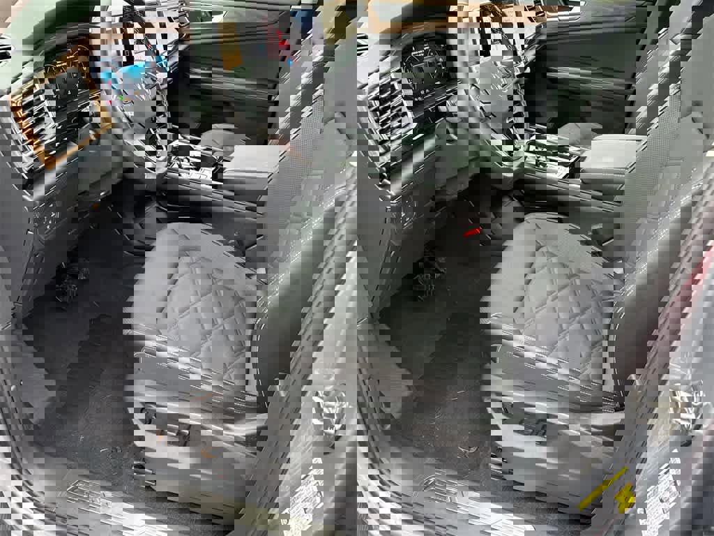 Used 2024 Volkswagen Atlas SE image 10