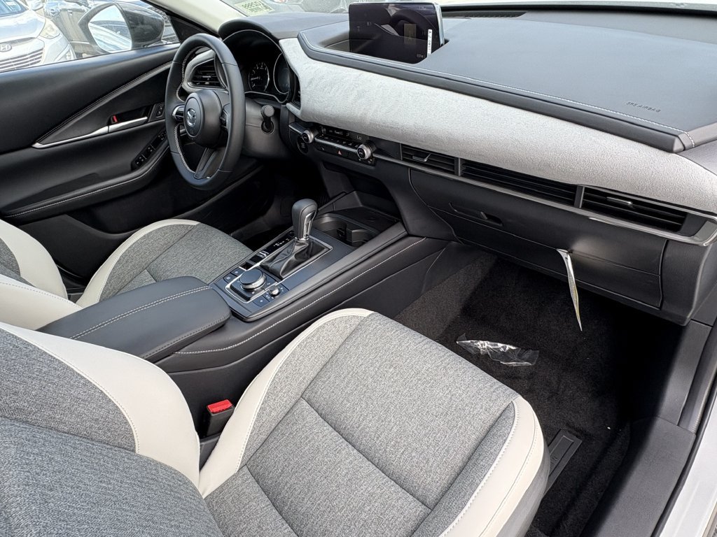 New 2026 MAZDA CX-30 Aire Edition AWD/4WD image 9