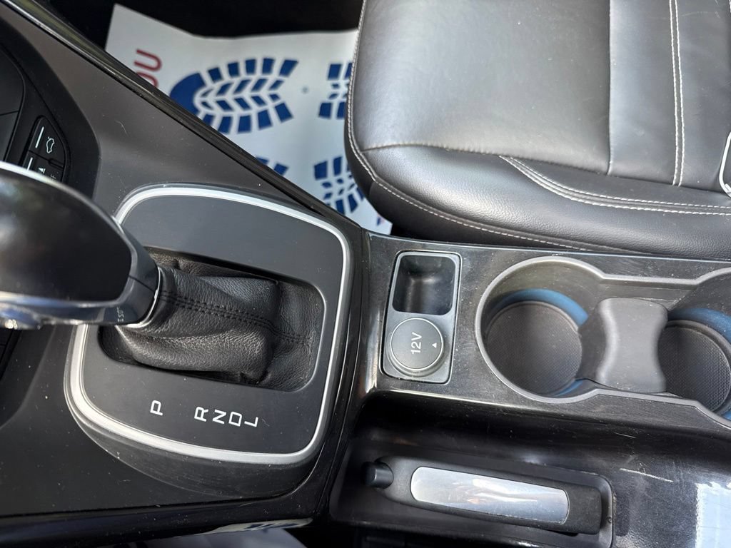 Used 2017 Ford C-MAX Energi Titanium w/ Equipment Group 501A FWD image 30