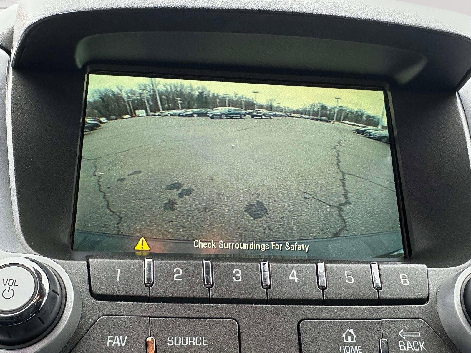 Used 2014 Chevrolet Equinox LT w/ Driver Convenience Package image 11