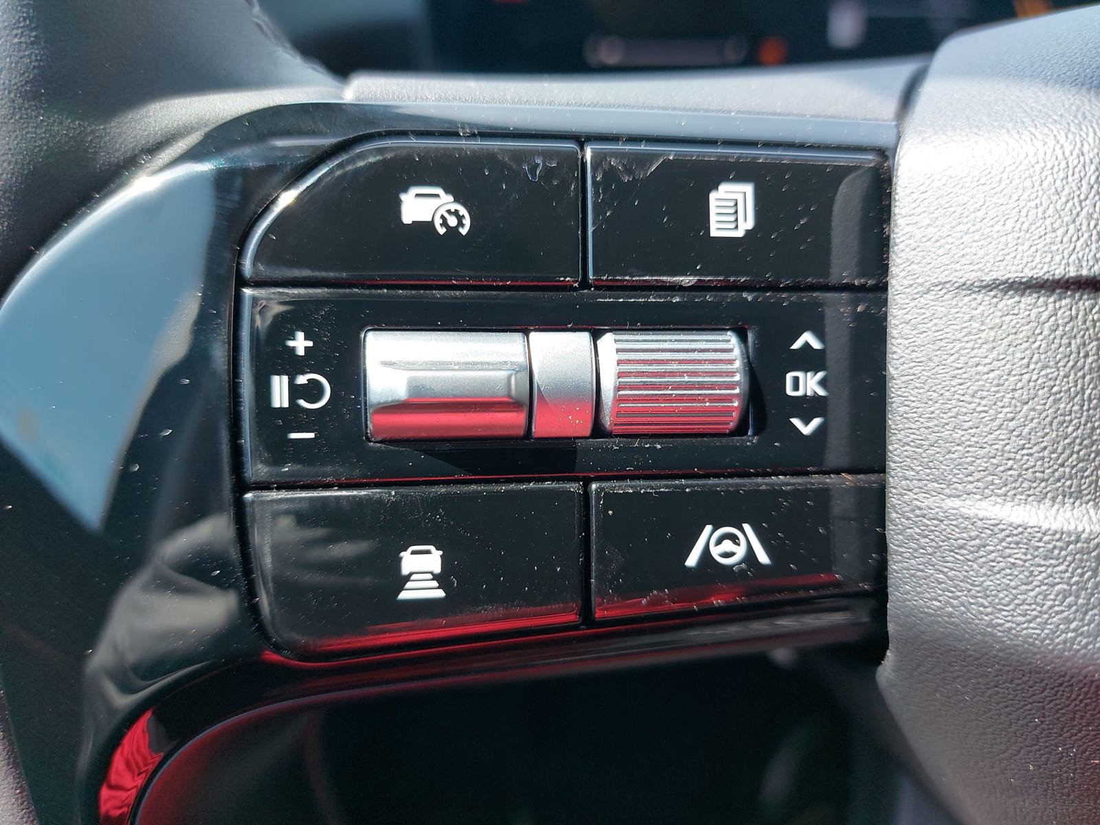 New 2026 Kia Sorento LX FWD image 17