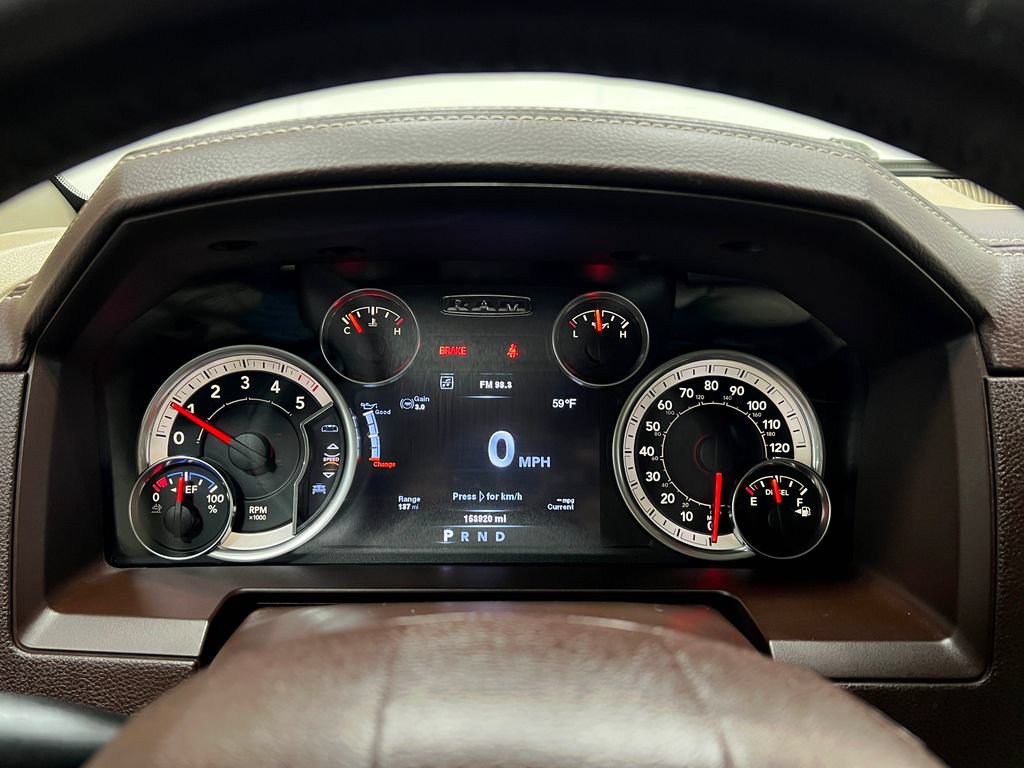 Used 2014 RAM 1500 Laramie w/ Convenience Group AWD/4WD image 24