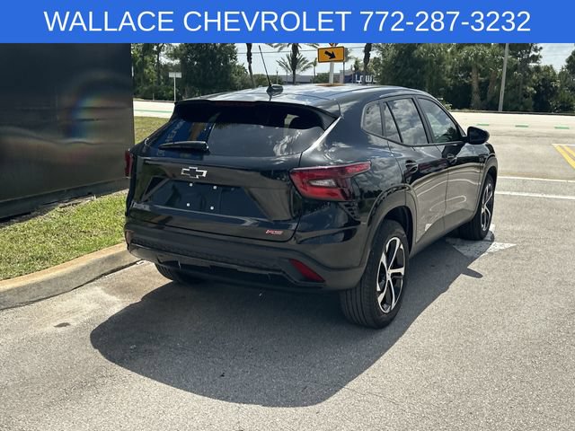 Used 2024 Chevrolet Trax RS FWD image 7