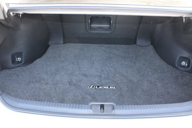 Certified 2025 Lexus ES 300h w/ Premium Package FWD image 8