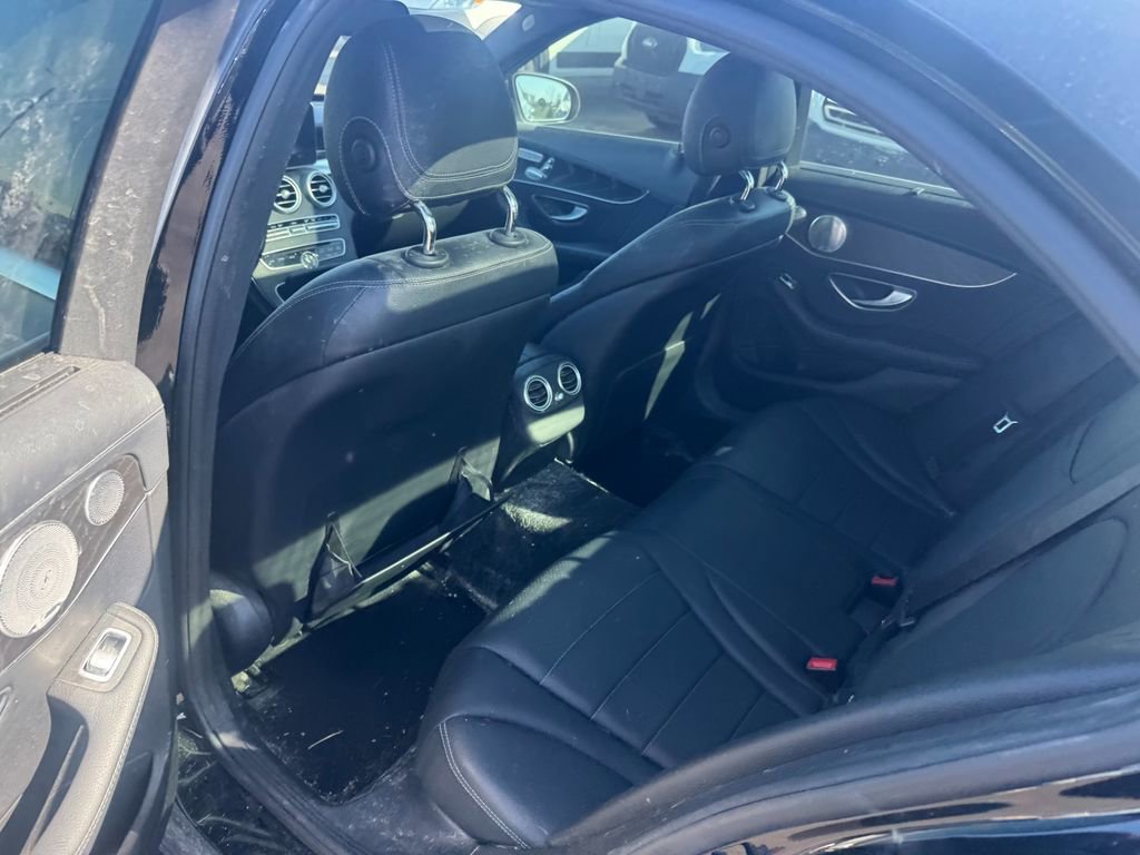 Used 2015 Mercedes-Benz C 300 4MATIC Sedan image 7