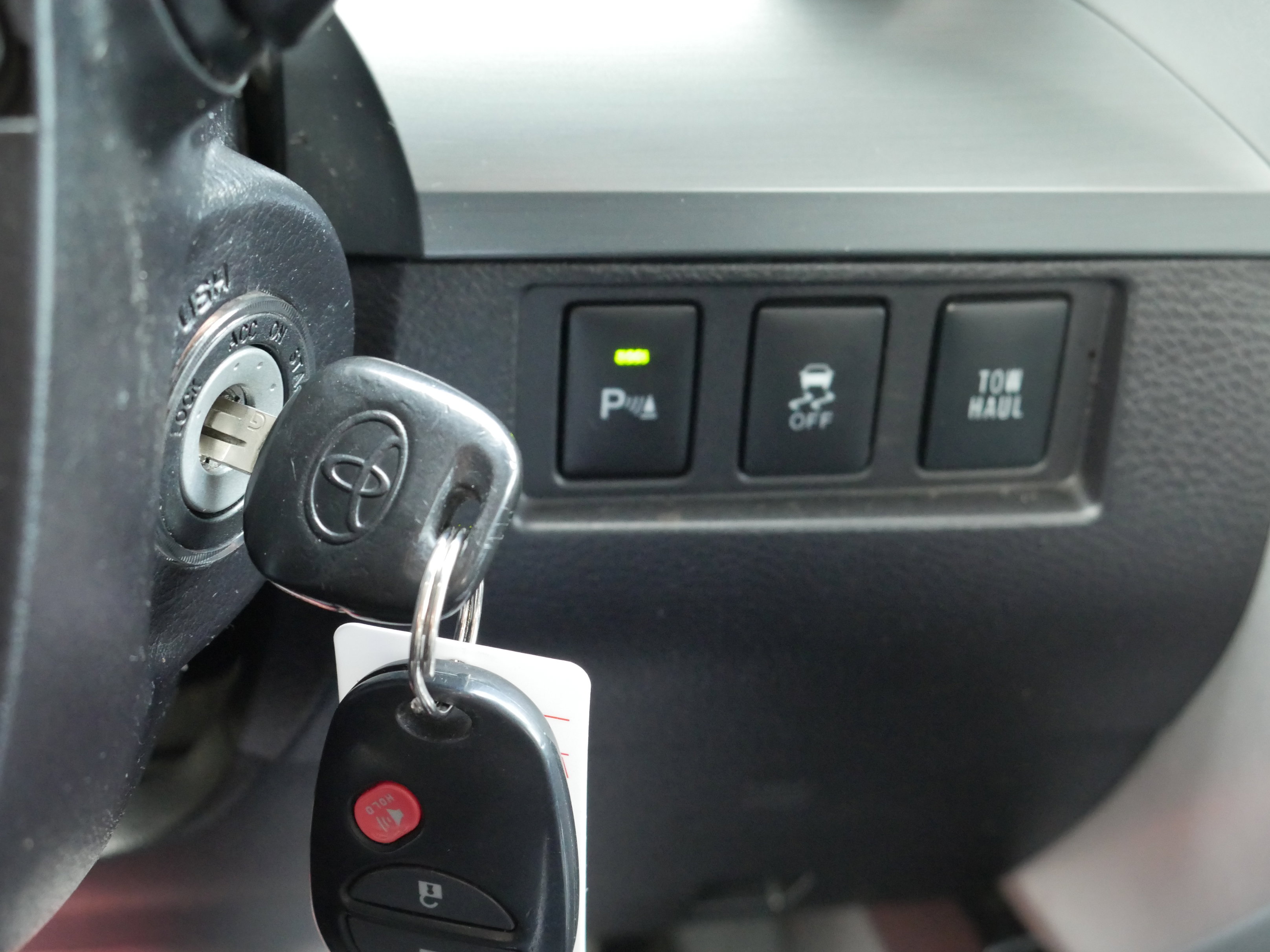 Used 2015 Toyota Tundra Platinum image 9