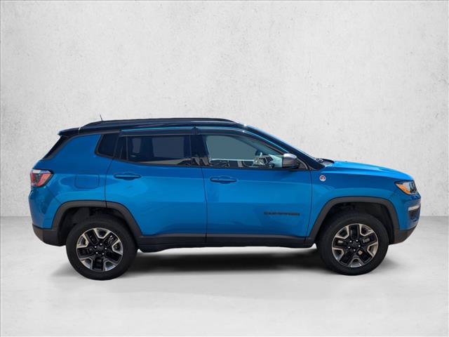 Used 2018 Jeep Compass Trailhawk w/ Leather Interior Group AWD/4WD image 4