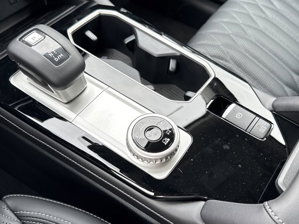 New 2026 Mitsubishi Outlander SEL AWD/4WD image 10