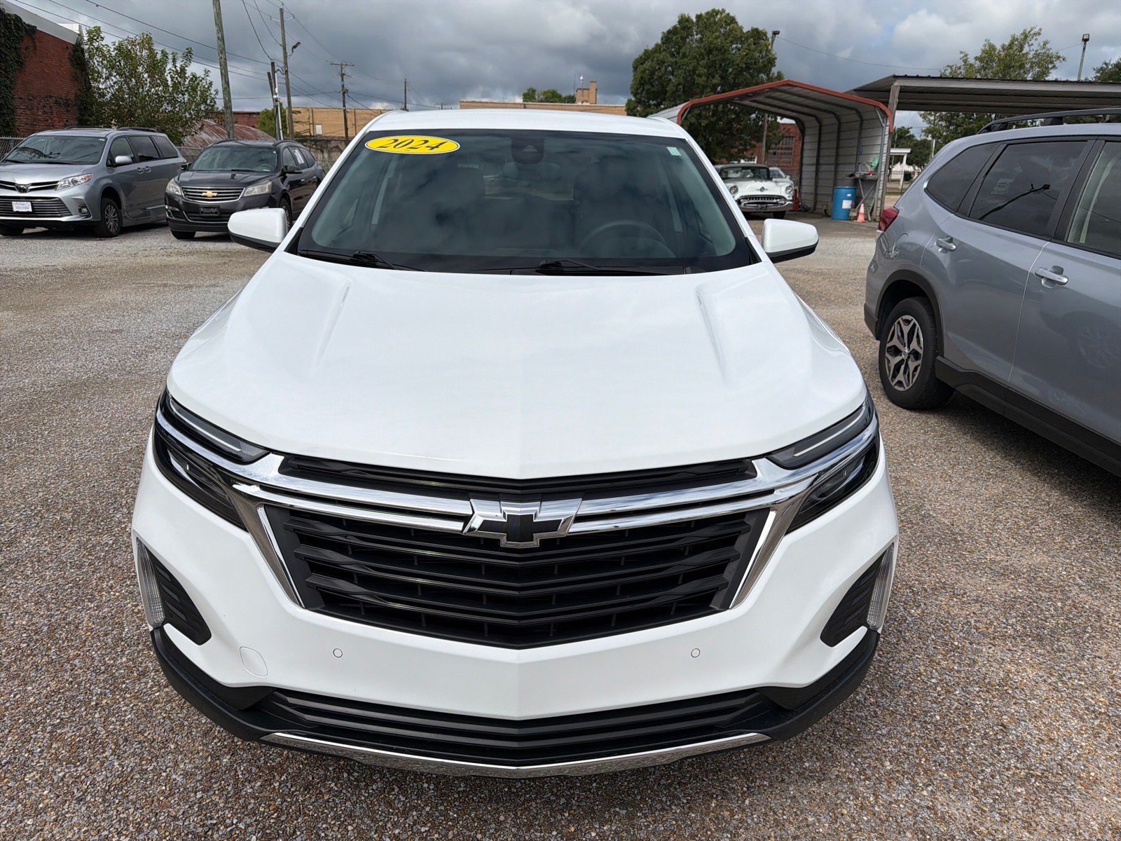 Used 2024 Chevrolet Equinox LT w/ LPO, Floor Liner Package FWD image 6
