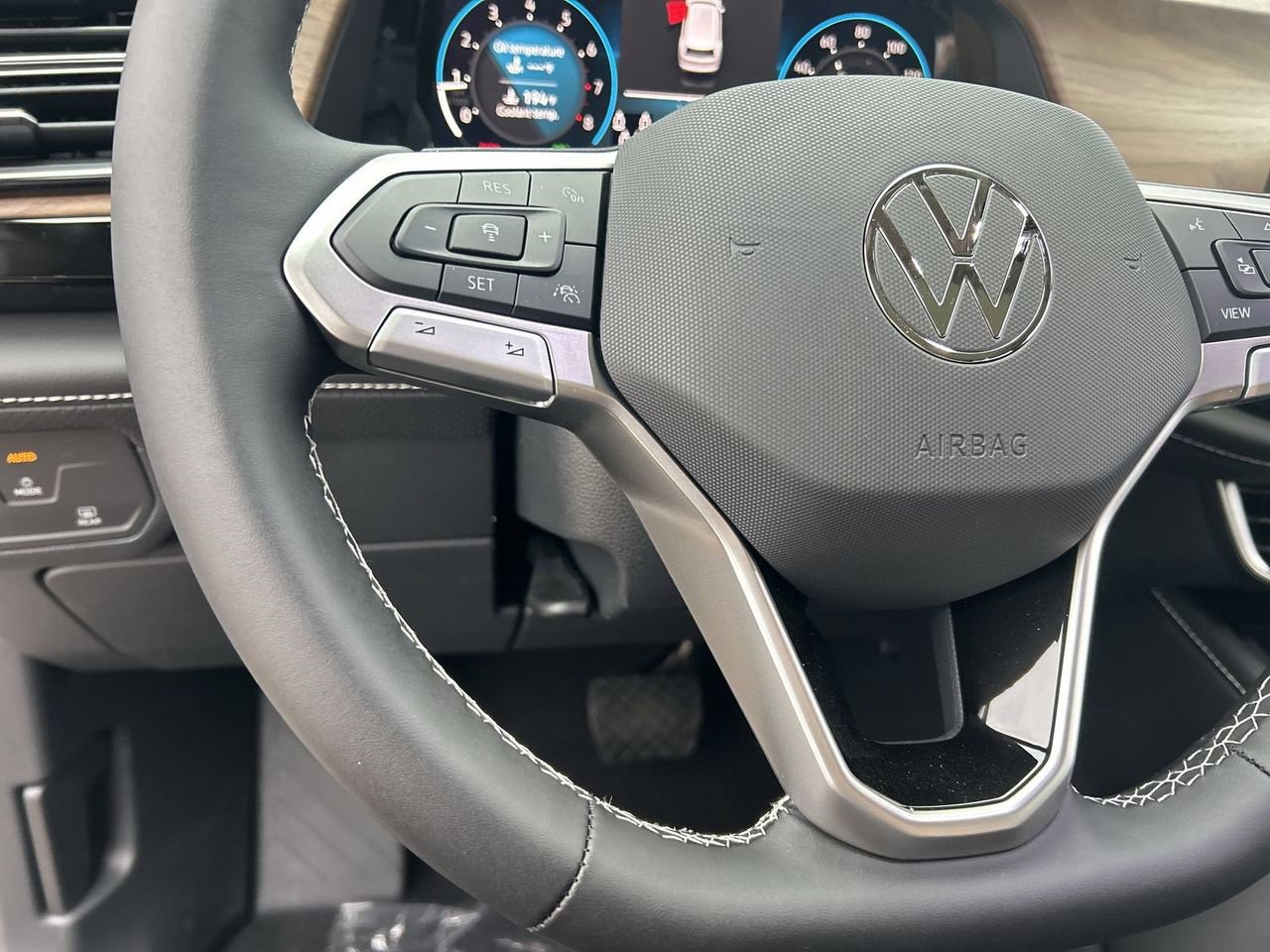 New 2026 Volkswagen Atlas SE FWD image 20