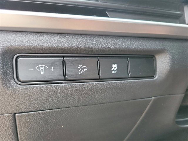 Certified 2025 Kia Telluride LX image 30