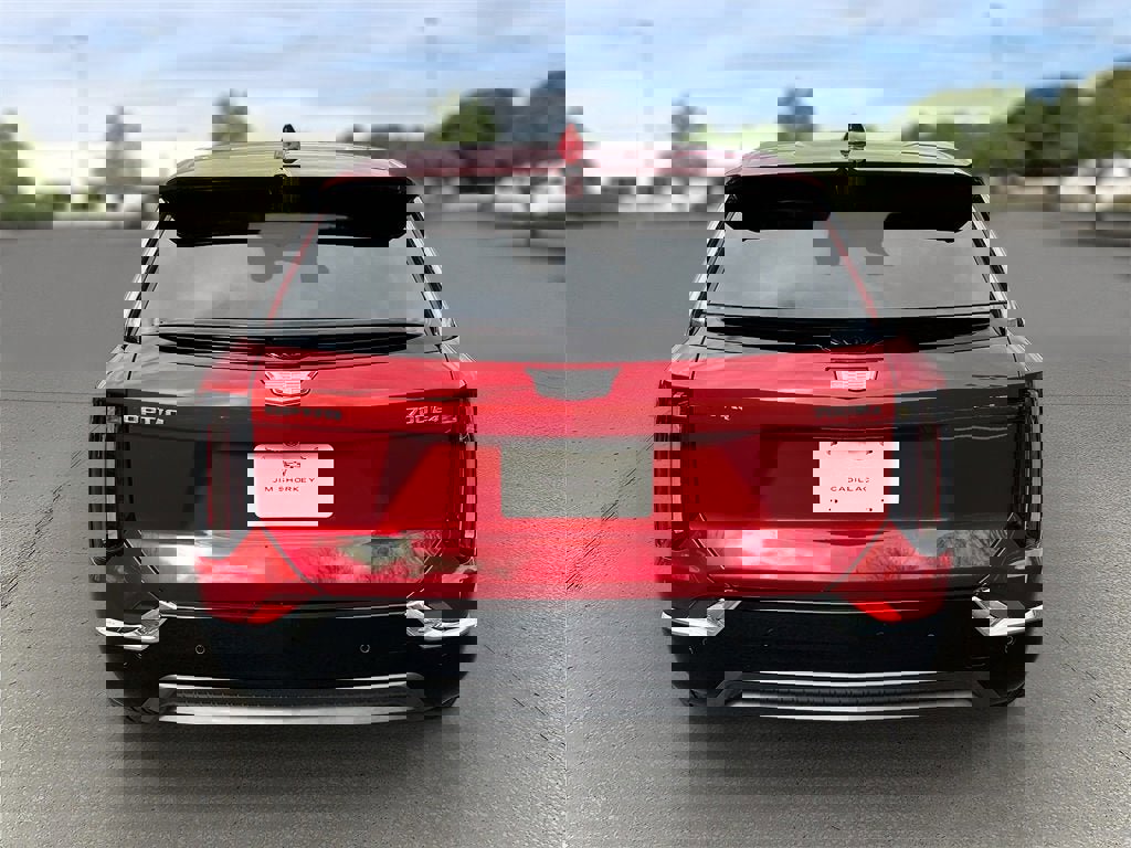 New 2026 Cadillac Optiq Luxury 1 image 5