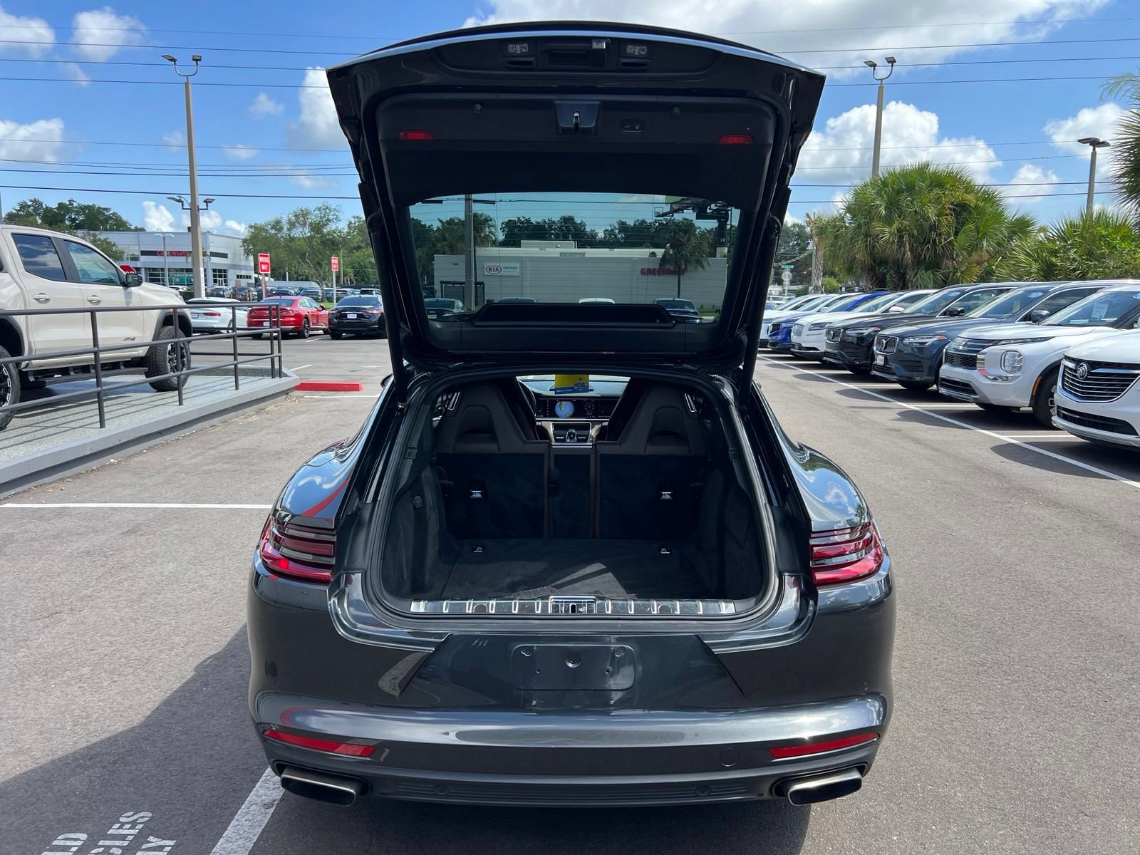 Used 2020 Porsche Panamera 4 Executive AWD/4WD image 19