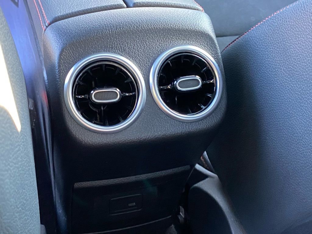 Used 2023 Mercedes-Benz CLA 250 image 26