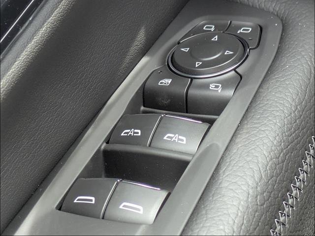 New 2026 GMC Yukon Denali w/ Sun & Power Step Package AWD/4WD image 30