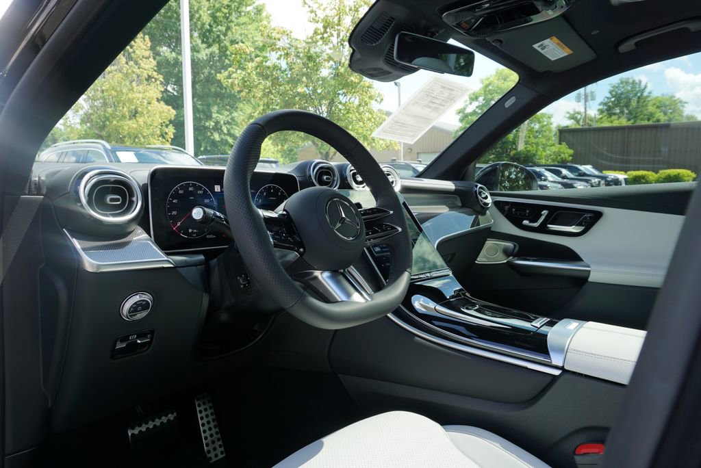 Used 2026 Mercedes-Benz GLC 300 4MATIC image 19