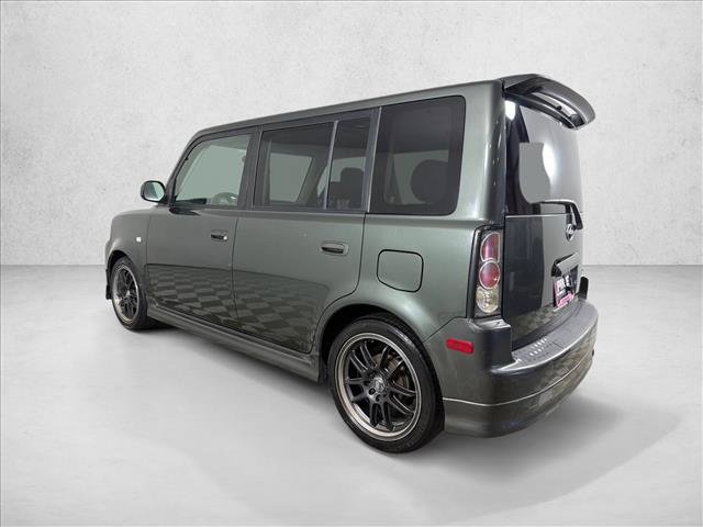 Used 2005 Scion xB FWD image 5