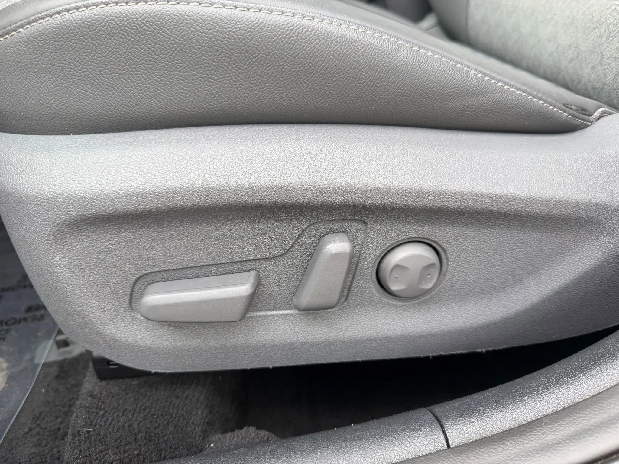 Used 2019 Kia Niro EX image 24