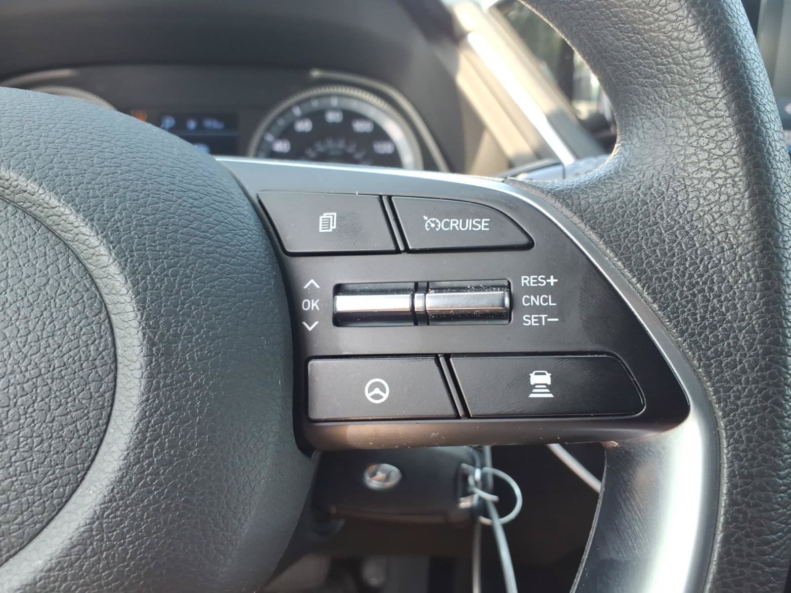 Certified 2023 Hyundai Sonata SE w/ Preferred Accessory Package FWD image 29