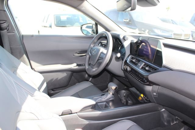 Certified 2024 Lexus UX 250h FWD image 5