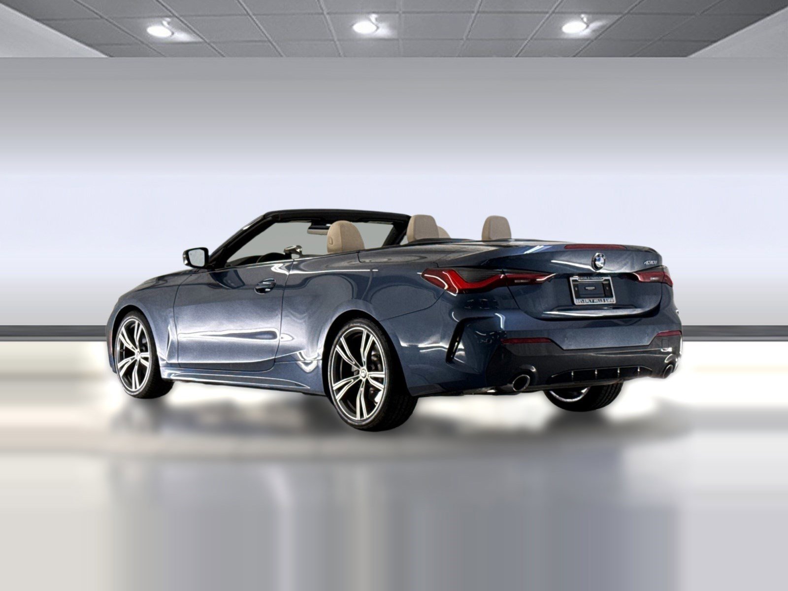 Certified 2023 BMW 430i Convertible w/ M Sport Package image 3