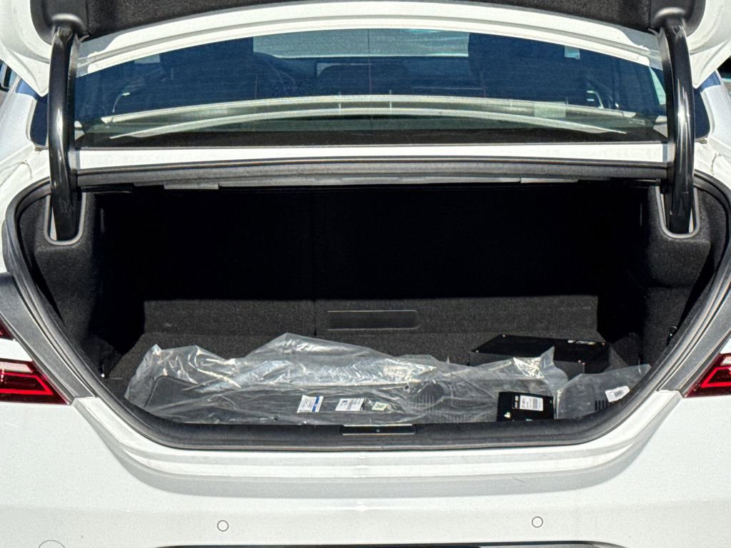 Used 2025 Genesis G70 3.3T Advanced image 18