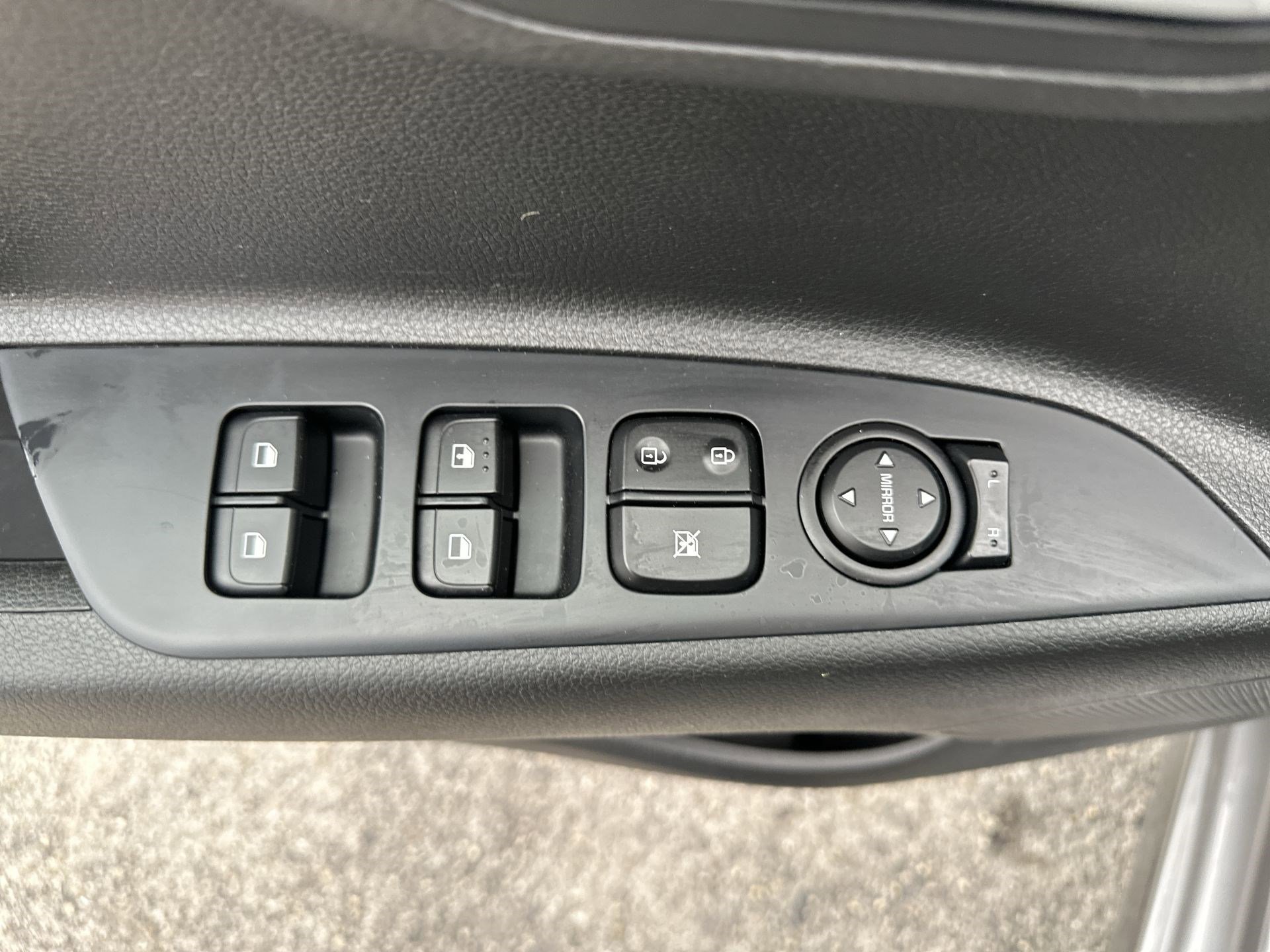 Certified 2023 Kia Rio S FWD image 15