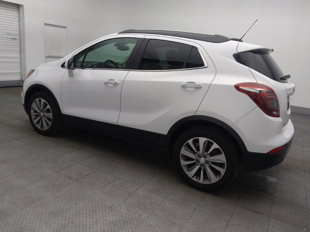 Used 2018 Buick Encore Preferred image 3