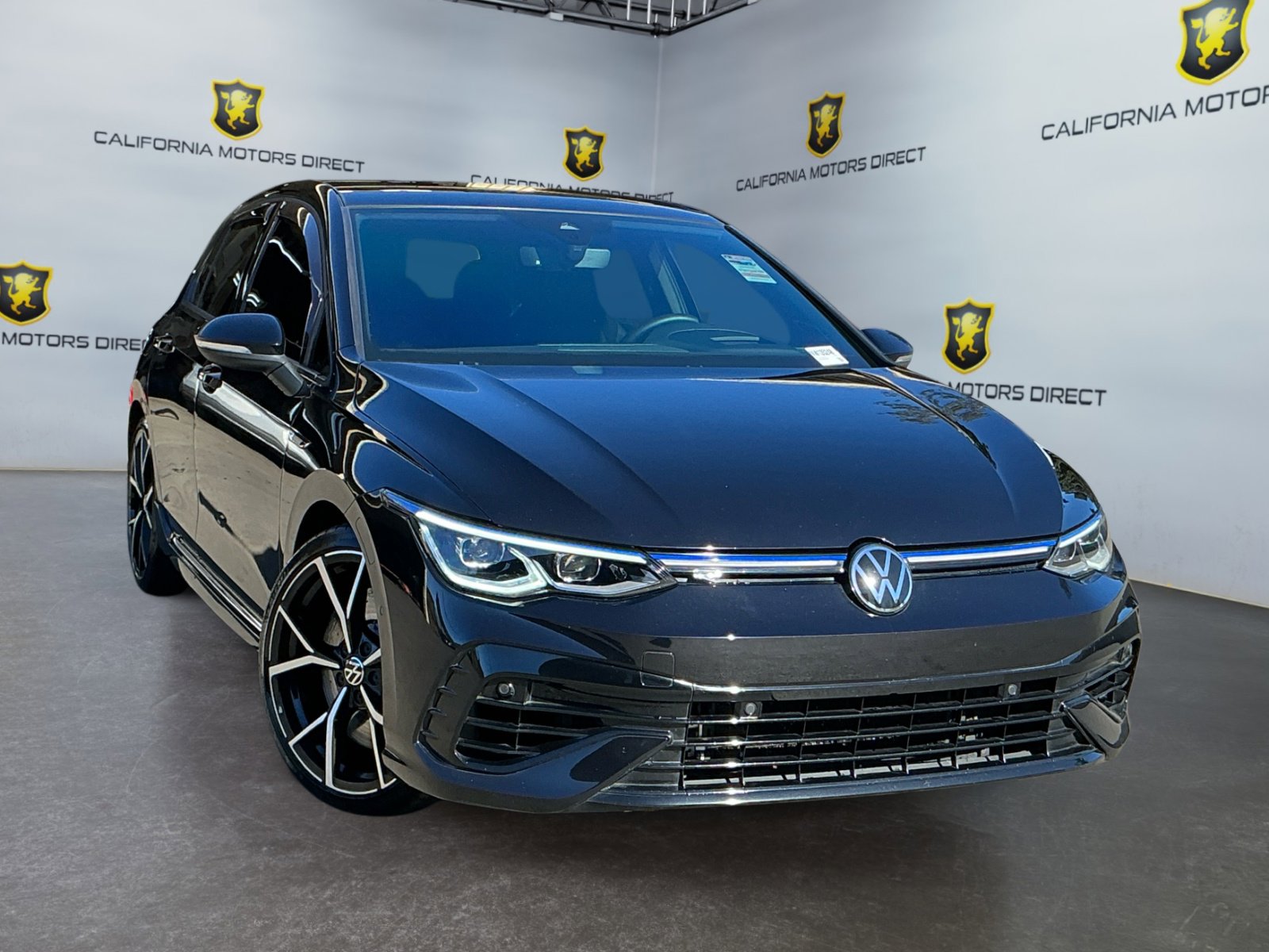 Used 2022 Volkswagen Golf R AWD/4WD image 3