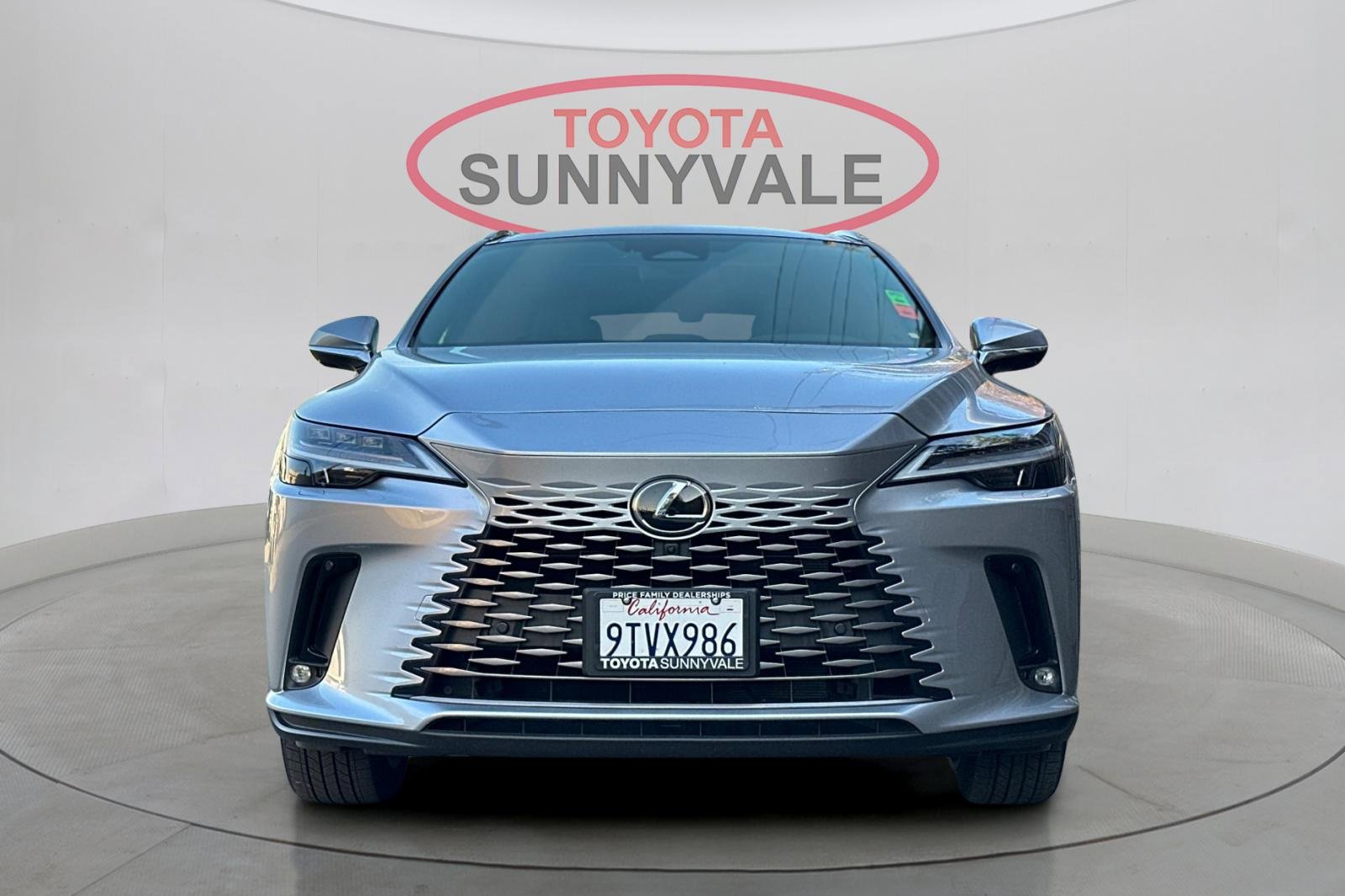 Used 2025 Lexus RX 450h AWD w/ Luxury Package image 11