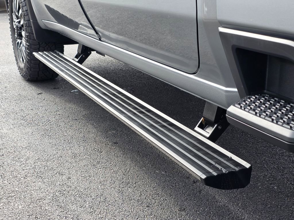 Used 2024 GMC Sierra 2500 Denali Ultimate image 10