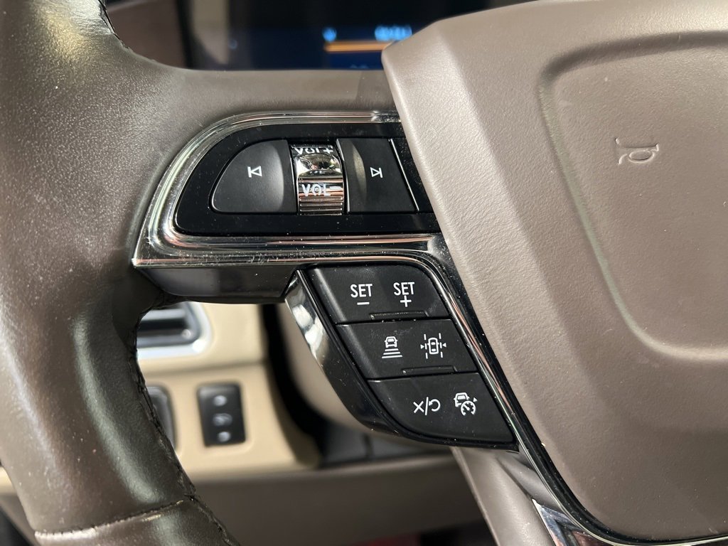 Certified 2022 Lincoln Navigator L Reserve image 16