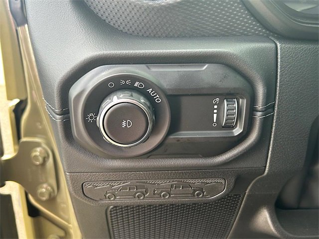 New 2025 Jeep Wrangler Unlimited Rubicon 392 image 17