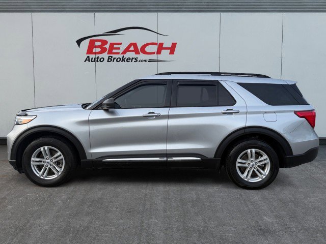 Used 2024 Ford Explorer XLT image 7
