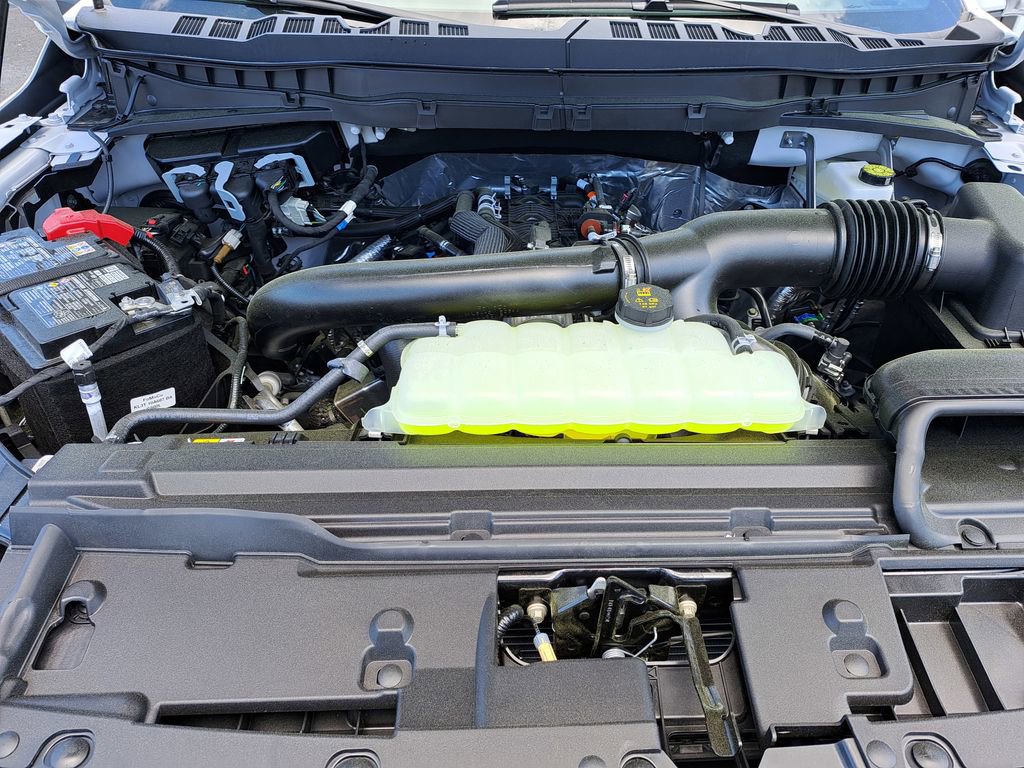 New 2025 Ford F150 Platinum w/ Equipment Group 702A High image 14