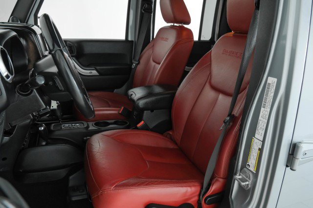 Used 2013 Jeep Wrangler Unlimited Rubicon image 28